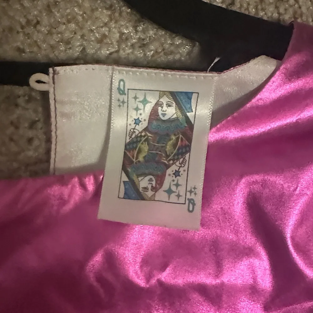 QOS- UEEN OF SPARKLES Shiny Pink and Purple Metallic Crop Top - Picture 4 of 5